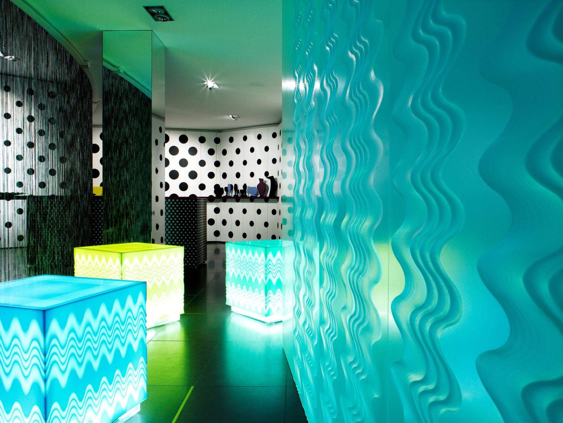 sites/corian.kr/IMG/jpg/uses-and-app-corian-loves-missoni-photo-leo-torri-1.jpg